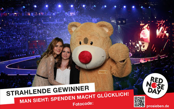 Referenz Foto BlueBox Red Nose Day GNTM Finale 2015